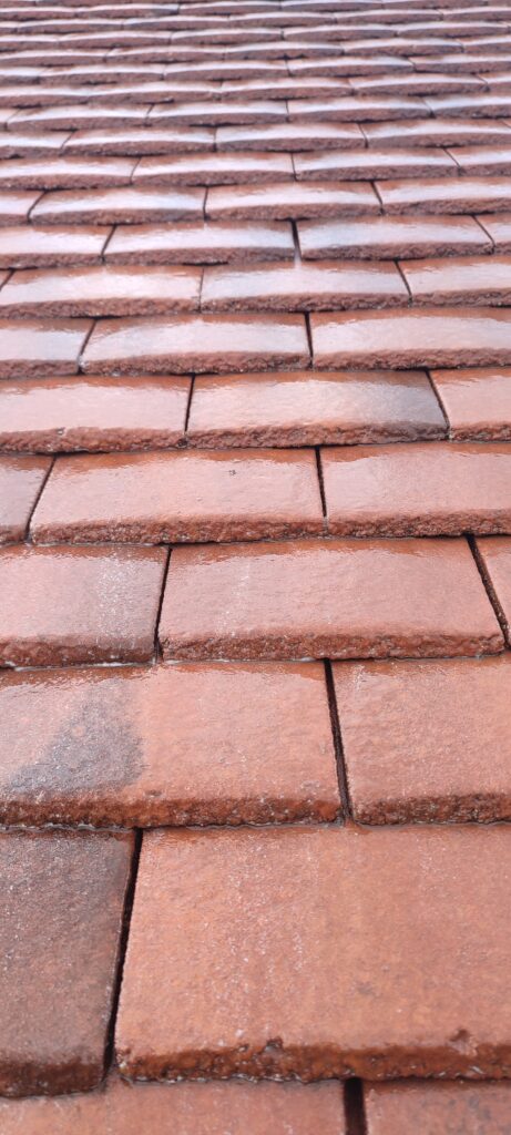 Couverture neuve en tuiles/ardoises/bac acier